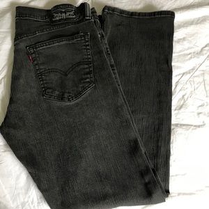 Levi’s slim straight 36/32.